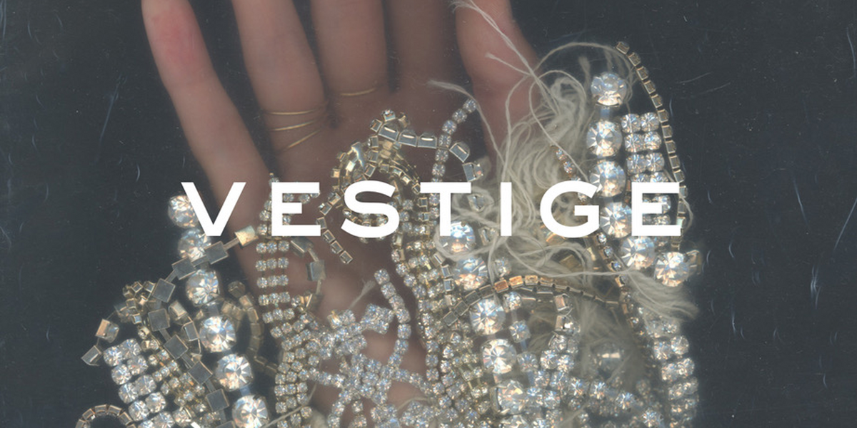 Jewelry>Earrings – VESTIGE