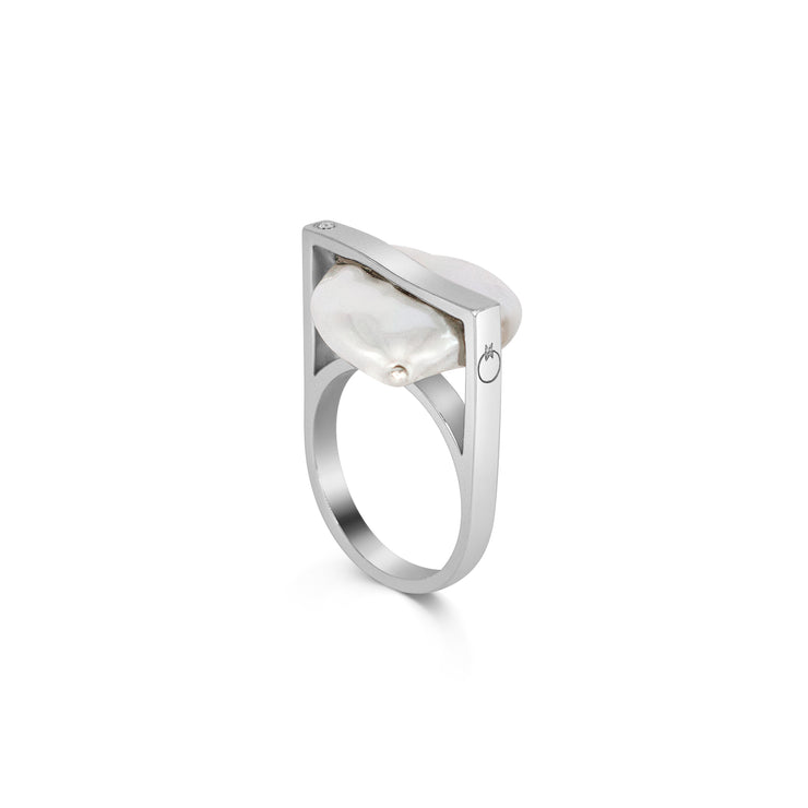 Matilde Mozzanega, Chromo-fine Freshwater Pearl Tension Setting Ring