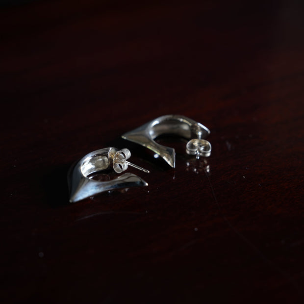 Charlotte Garnett, Cusp Hoops