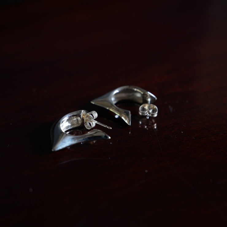 Charlotte Garnett, Cusp Hoops