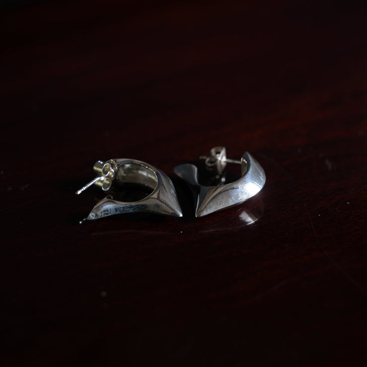 Charlotte Garnett, Cusp Hoops