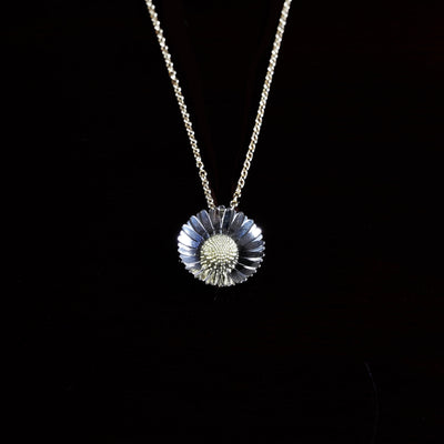 Christopher Thompson Royds, Daisy Pendant