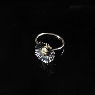 Christopher Thompson Royds, Daisy Chain Ring