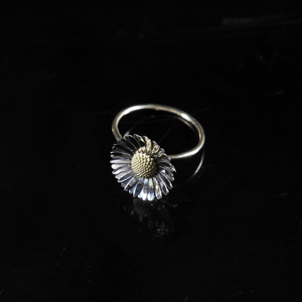 Christopher Thompson Royds, Daisy Chain Ring