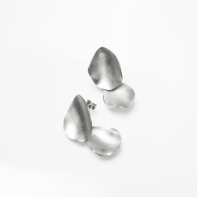 Shinta Nakajima, White Rose Double Earrings