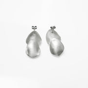 Shinta Nakajima, White Rose Double Earrings