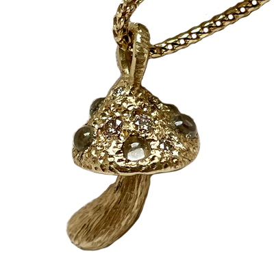 Martina Kocianova, Golden Teacher Pendant